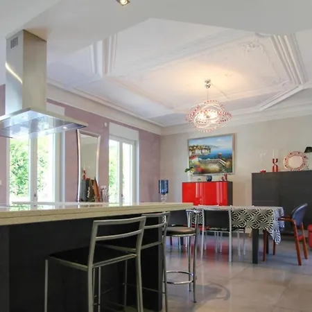 Villa Villa de 6 chambres avec piscine privee jardin clos et wifi a Metz Metz
